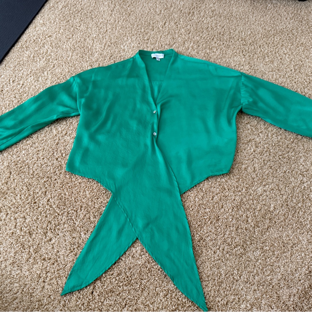 Lucy Paris Green Long Sleeve Tie Front Blouse